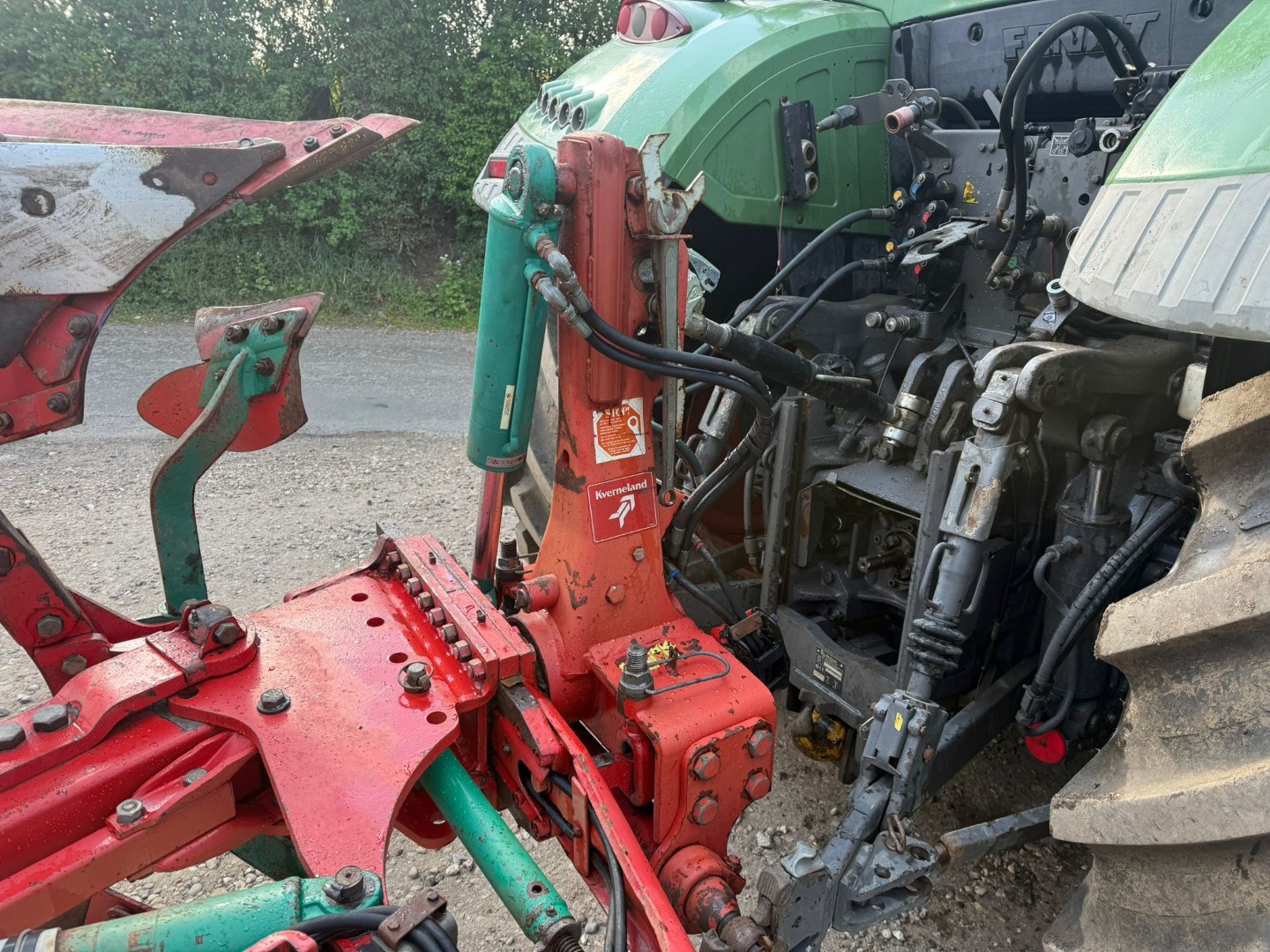Used Kverneland LS95-200-9 Plough