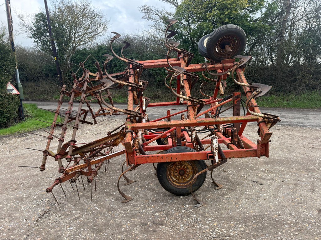 Used Wil-Rich 9FCW-3PT Springtine Cultivator