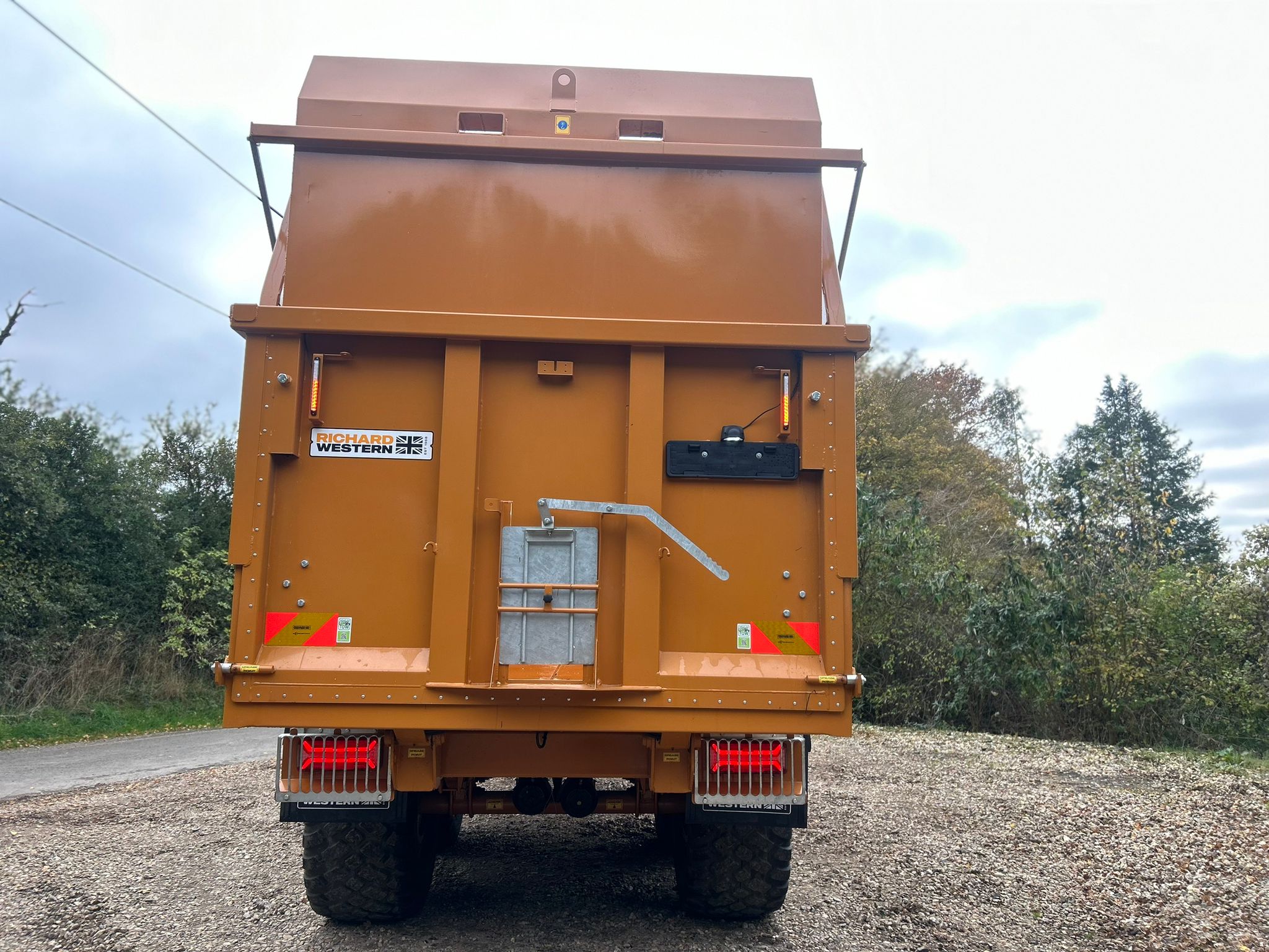 Used Richard Western SF18HS Plus Trailer