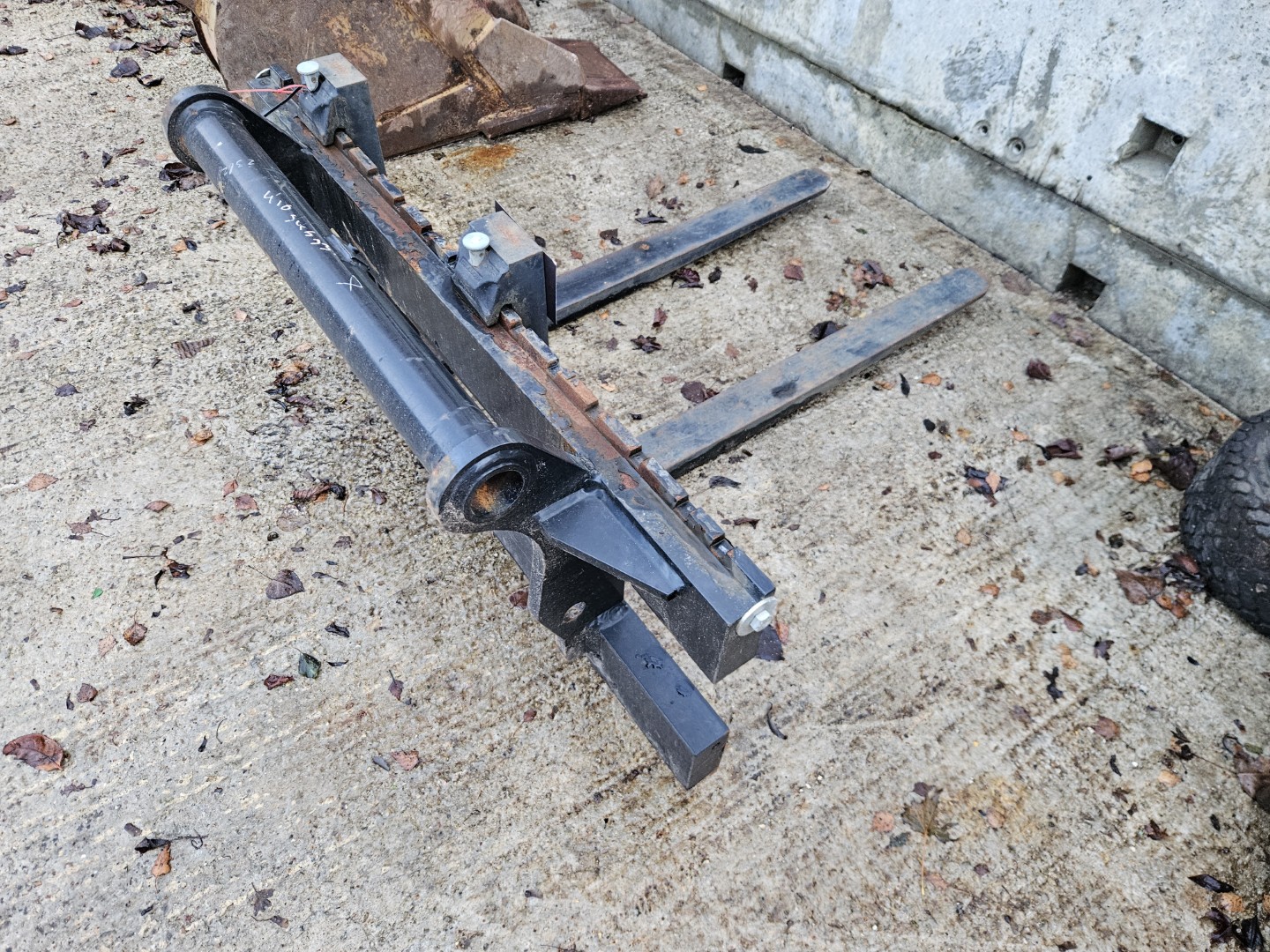 Used Manitou Pallet Tines