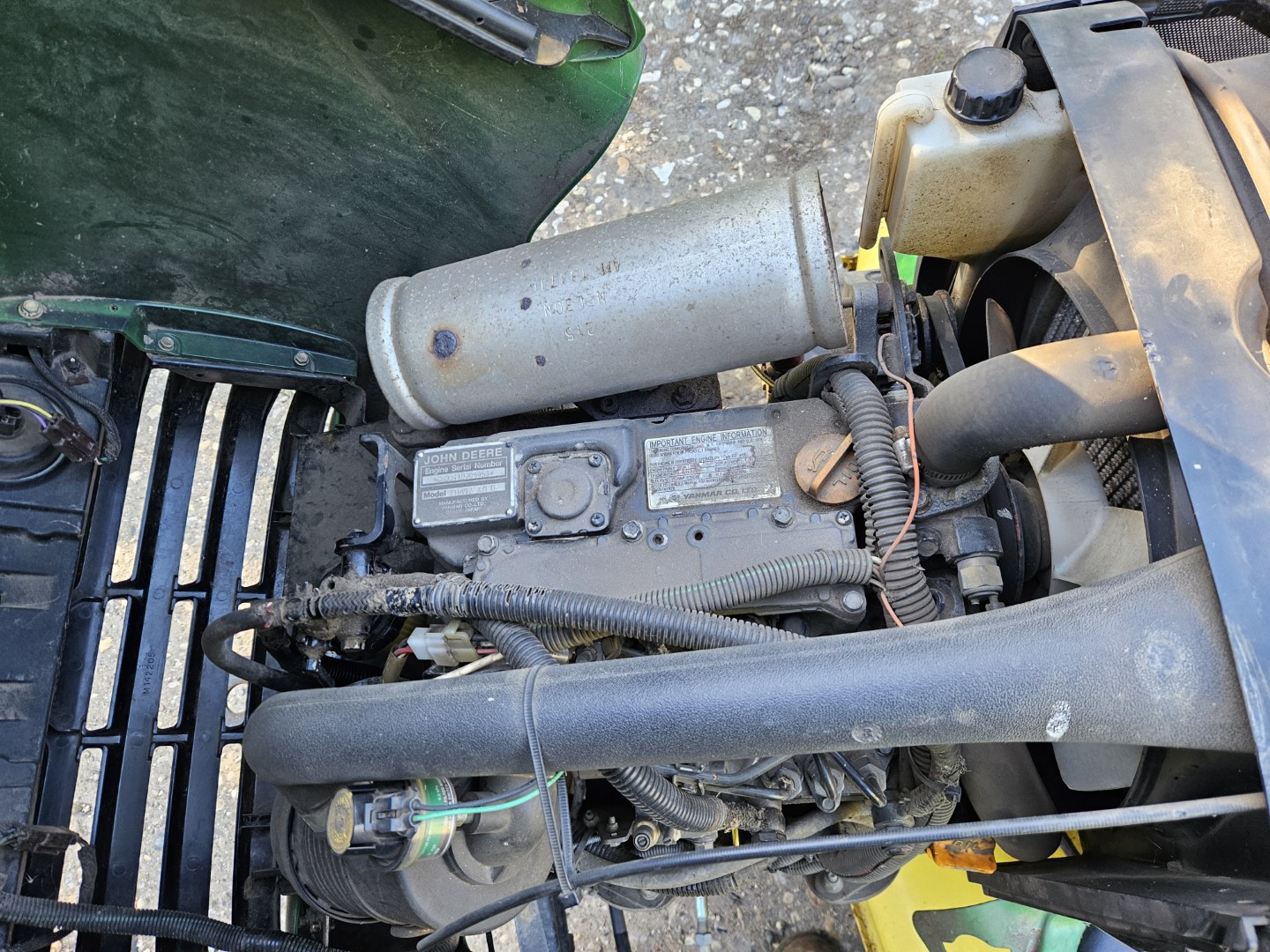 Used John Deere X495 Ride On Mower