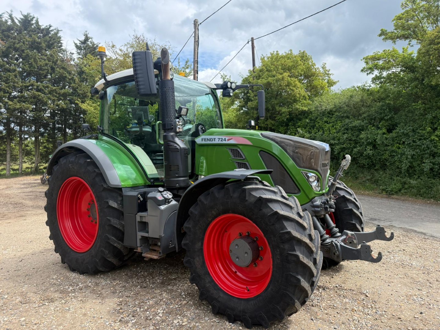 Used Fendt 724 Vario 4wd Tractor