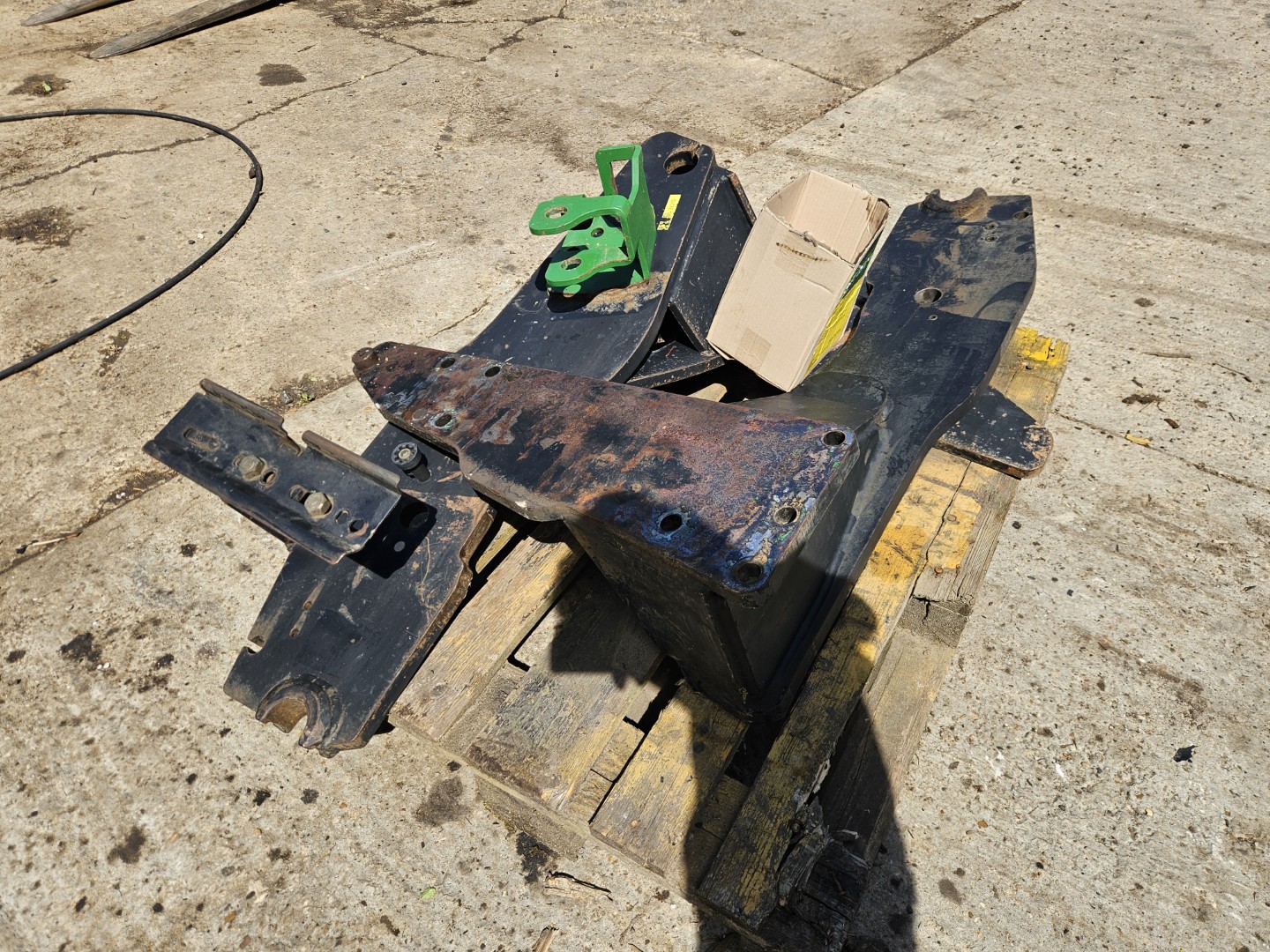 Used Quicke Tractor Loader Brackets