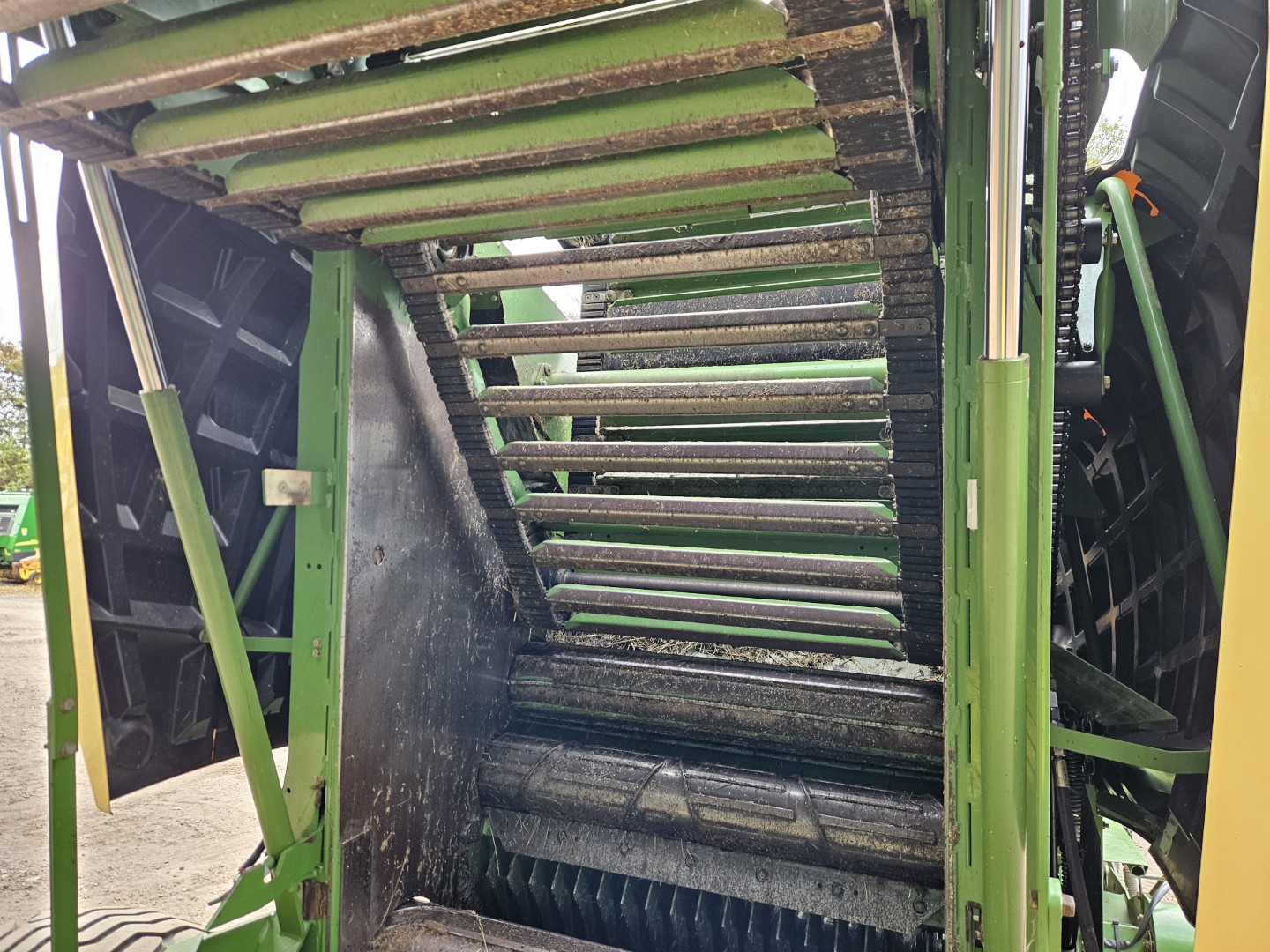 Used Krone V150XC Round Baler