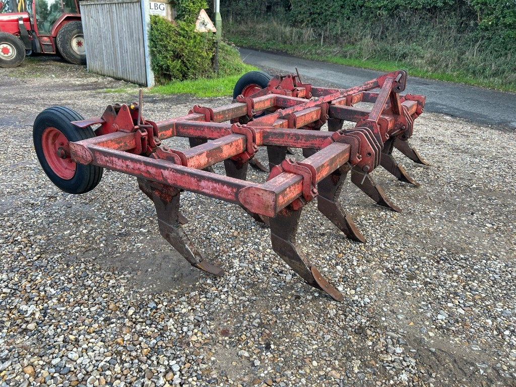 Used Massey Ferguson MF25 Cultivator