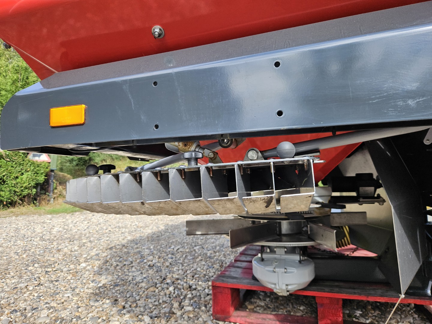 Used Kverneland Exacta-TL Fertiliser Spreader