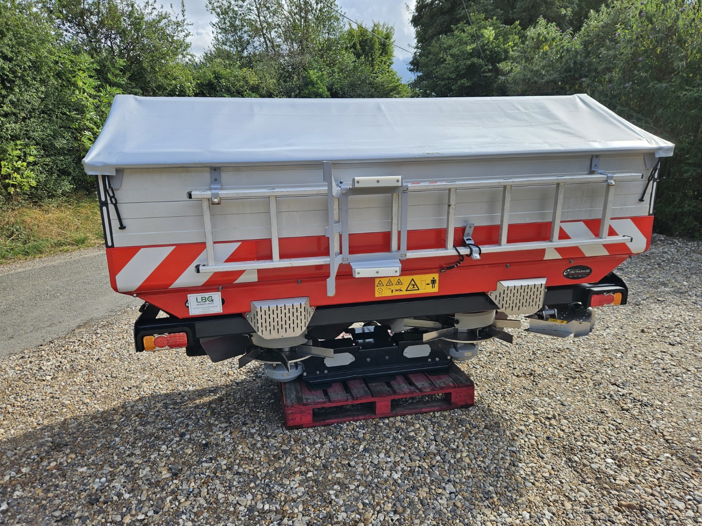 Used Kverneland Exacta-TL Fertiliser Spreader