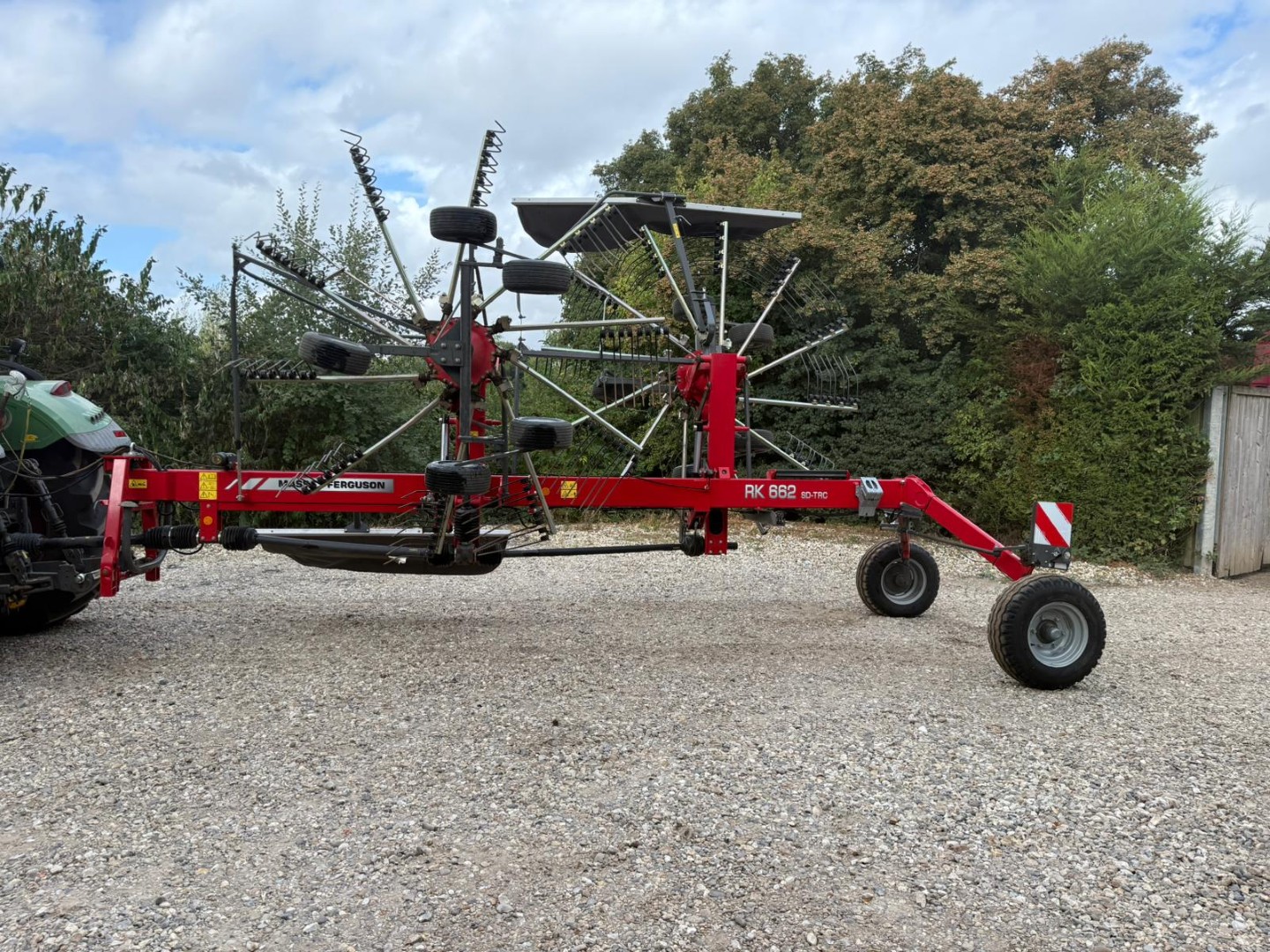 Used Massey Ferguson RK662 SD-TRC Rake