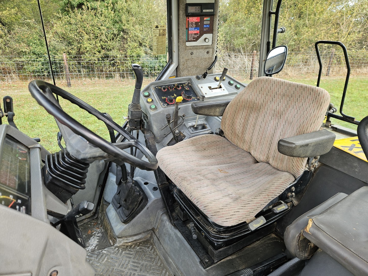 Used Massey Ferguson 3095 4wd Tractor