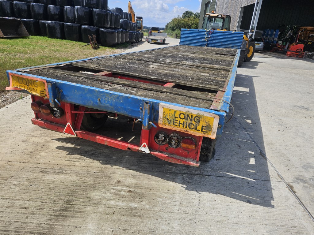 Used Turntable Trailer