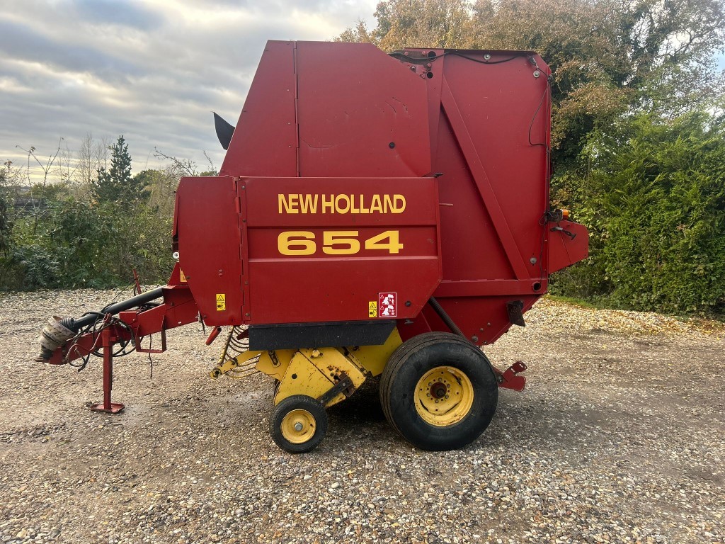 Used New Holland 654 Round Baler