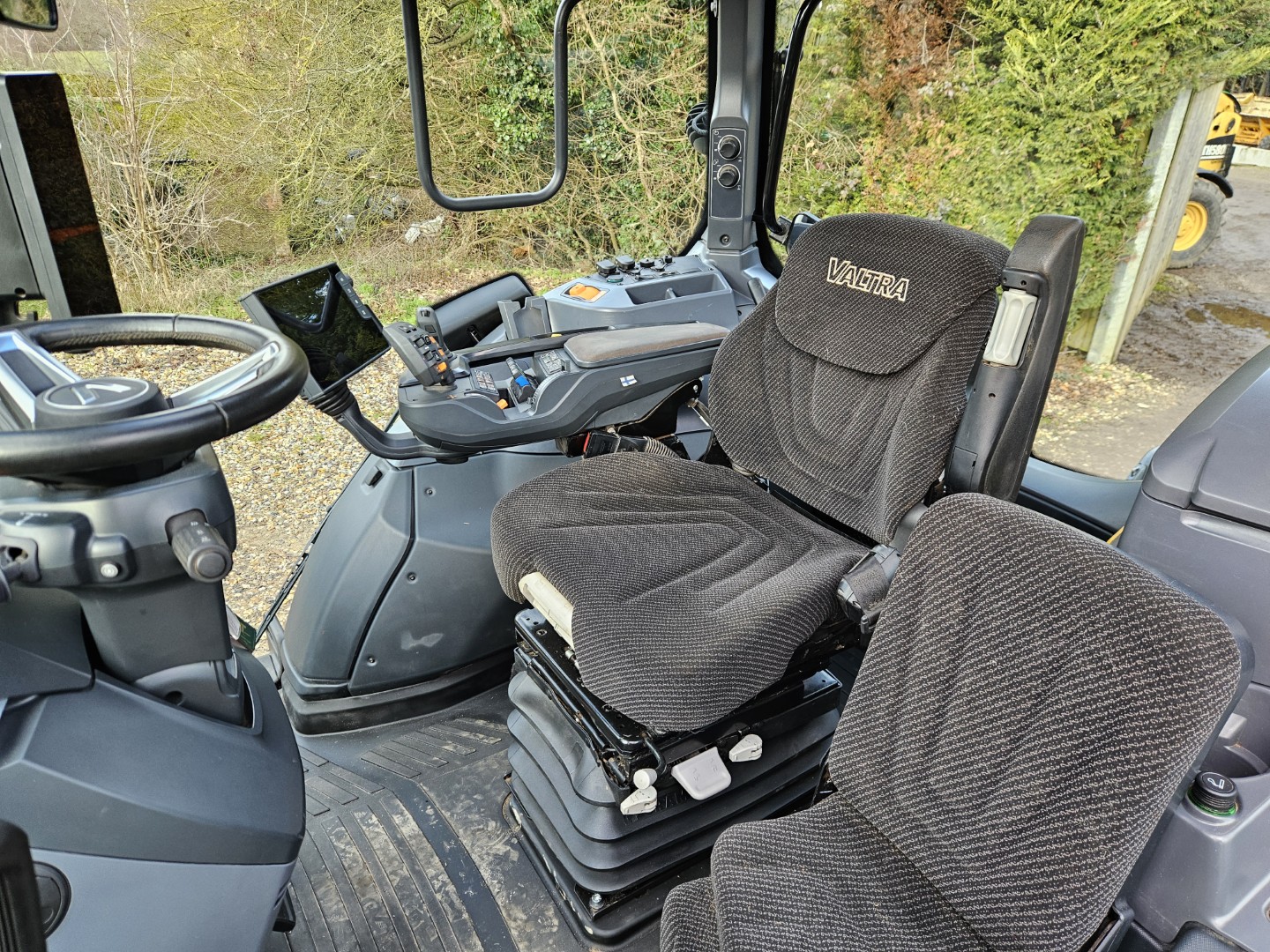 Used Valtra T175 Direct 4wd Tractor