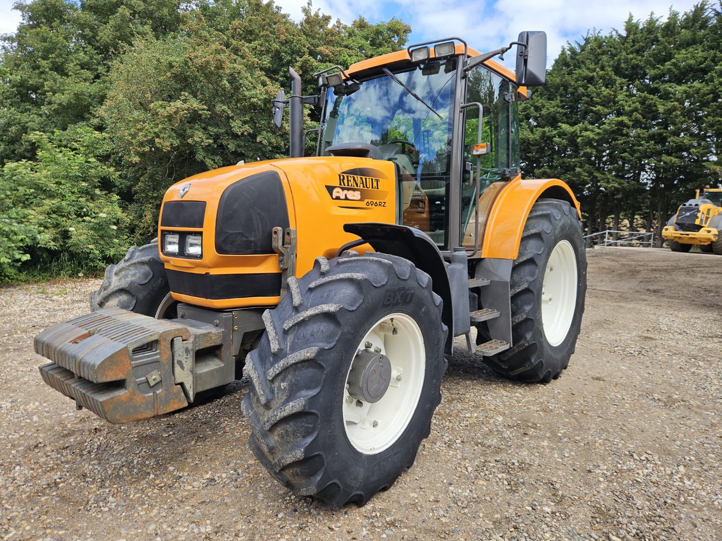 Used Renault Ares 696RZ 4wd Tractor