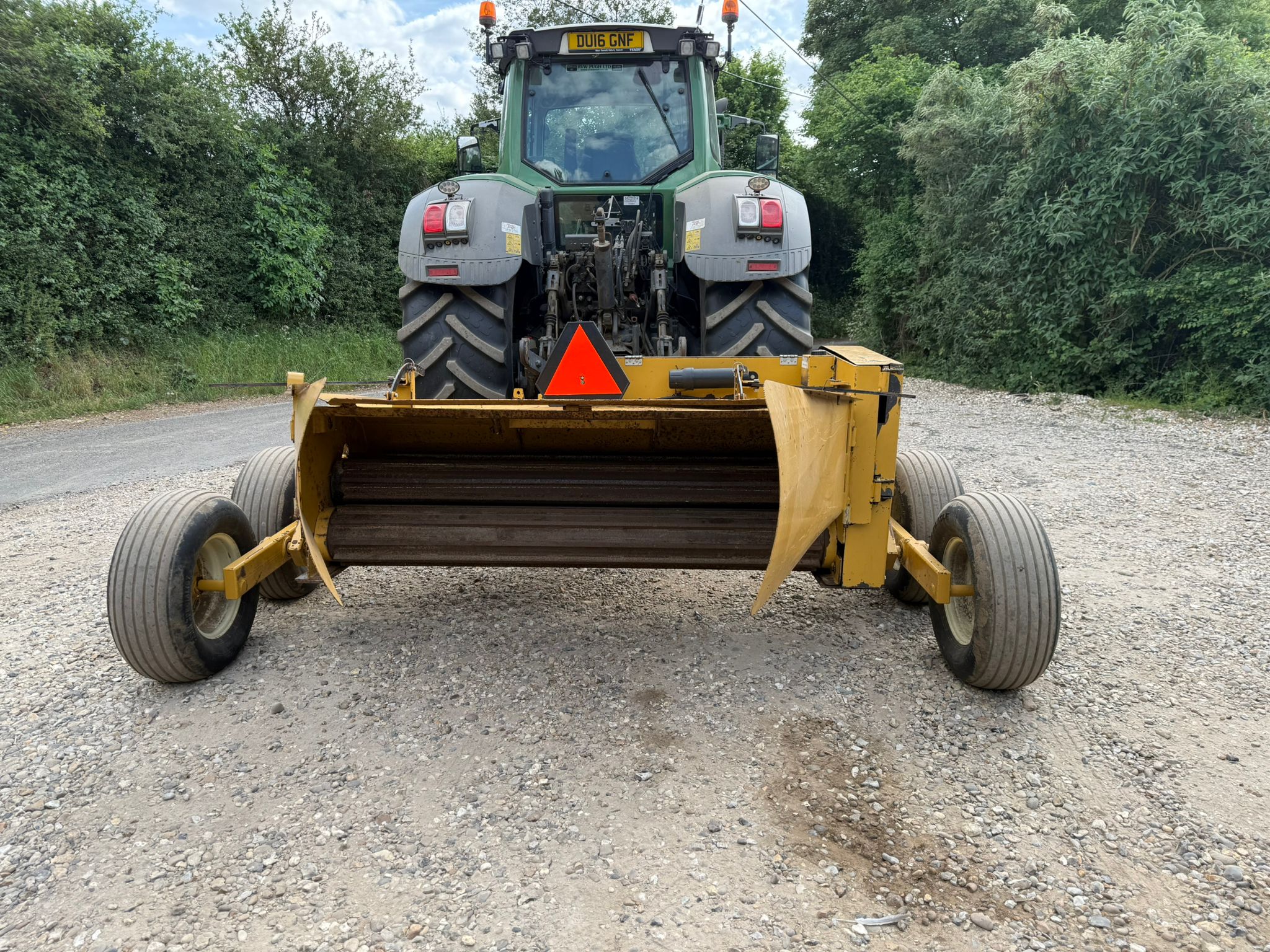 Used Tube Line Accelerator 7500 Hay Conditioner