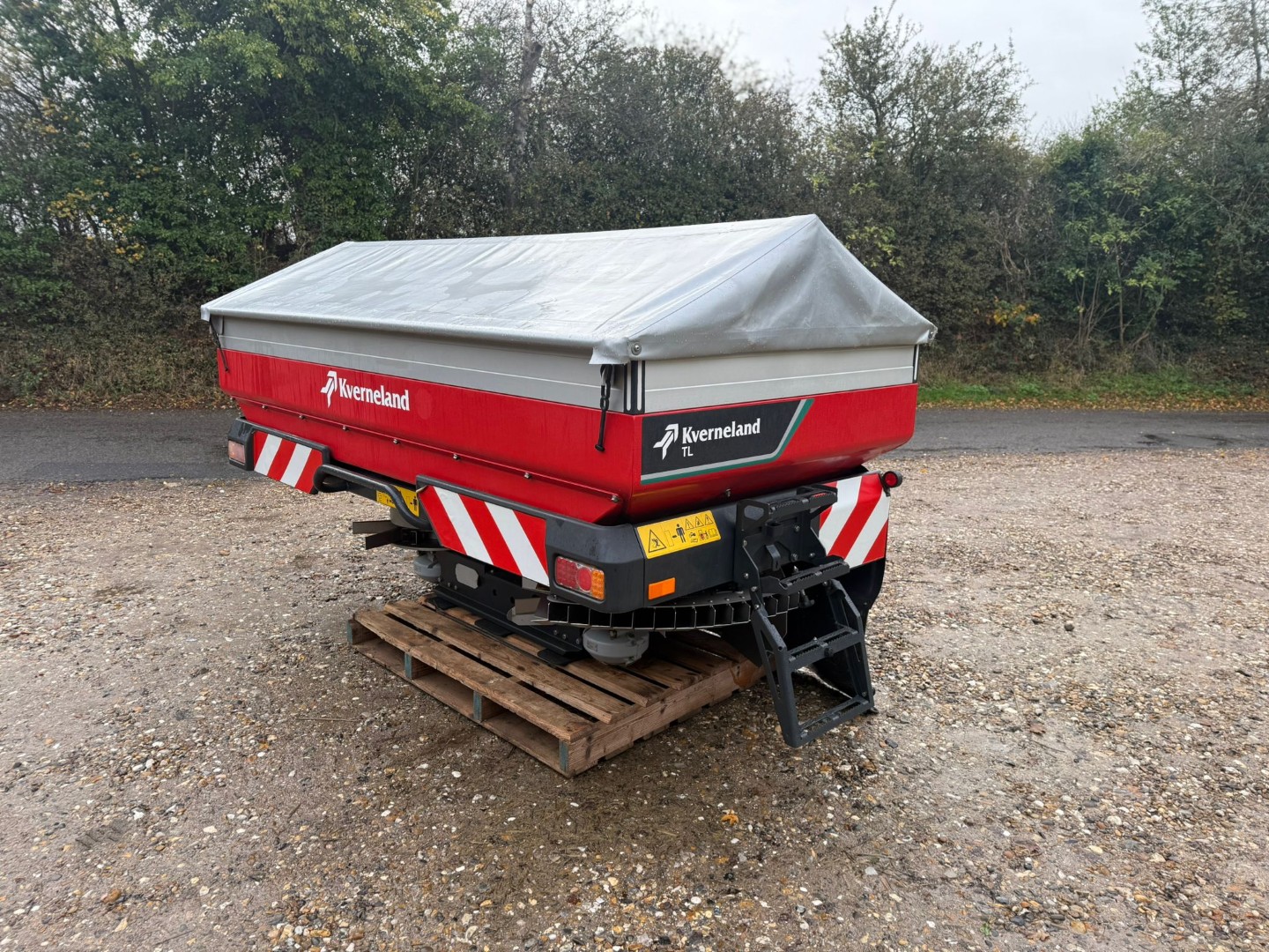 Used Kverneland Exacta-TL Fertiliser Spreader