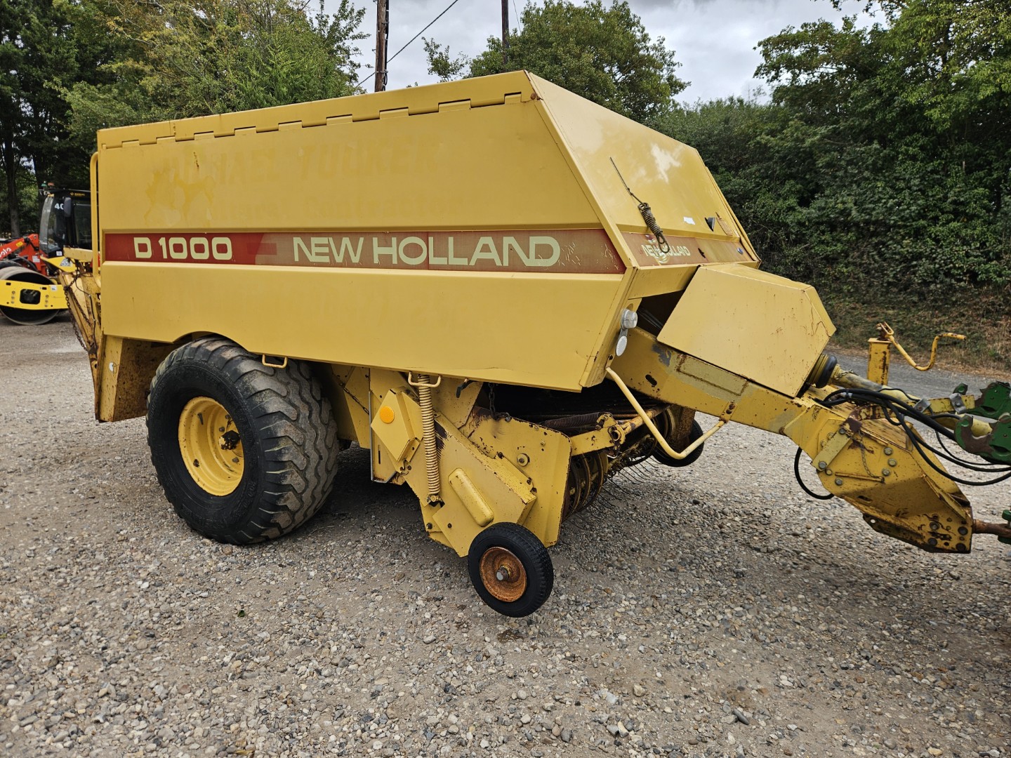 Used New Holland D1000 Baler