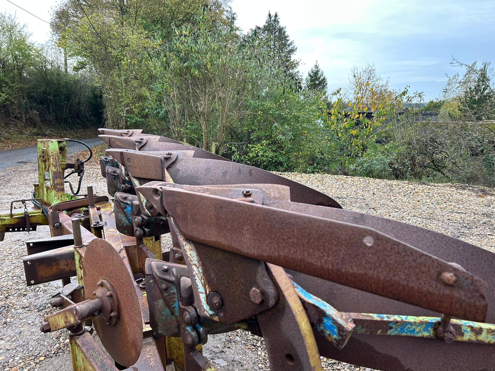 Used Dowdeswell DP7 Plough