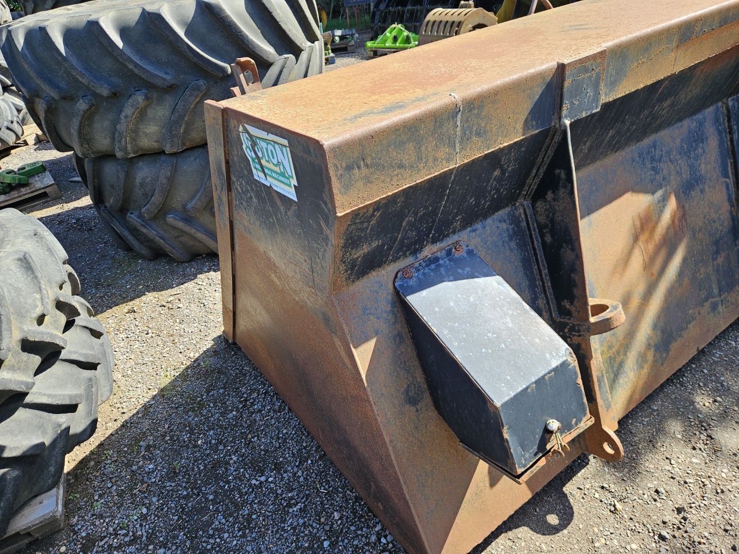 Used Suton Gurney Reeve Bucket