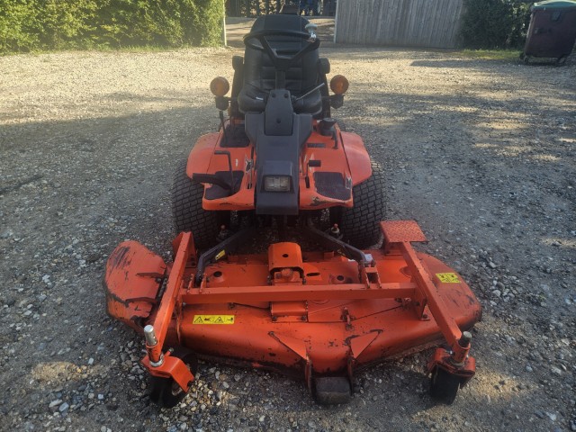 Used Kubota F2560 Ride On Mower