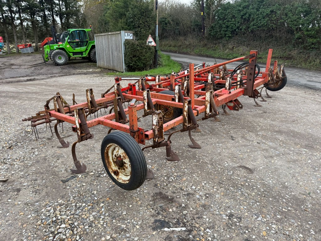 Used Wil-Rich 9FCW-3PT Springtine Cultivator