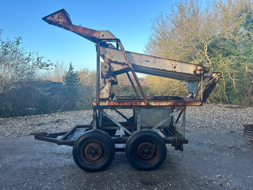 Used Turner Mobile Grain Cleaner for Sale at LBG Machinery, Ltd.