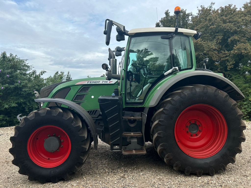 Used Fendt 716 Profi Tractor