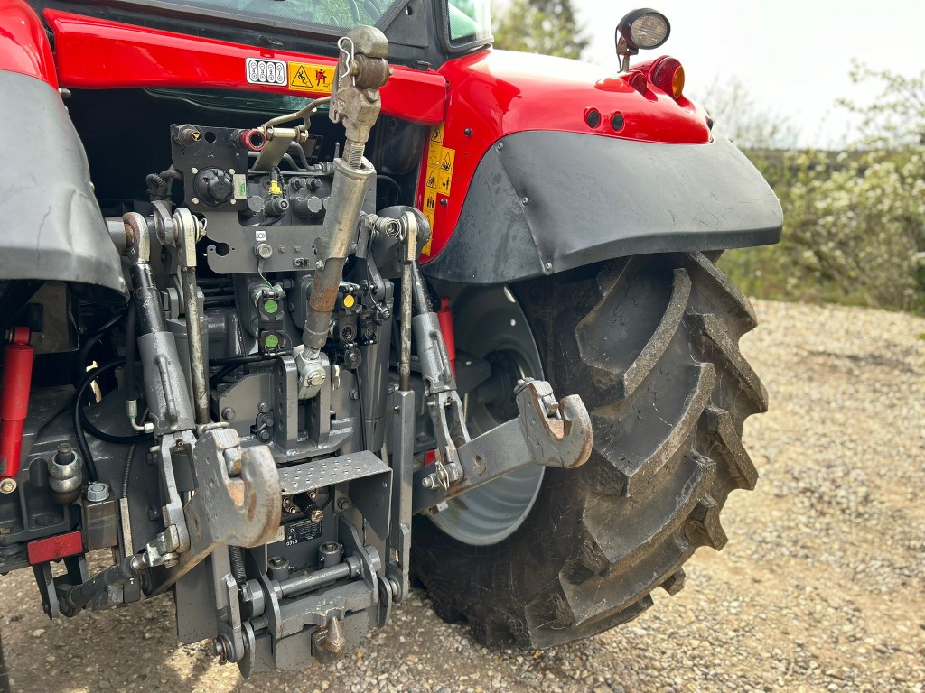 Used Massey Ferguson 6480 Dyna 6 4wd Tractor