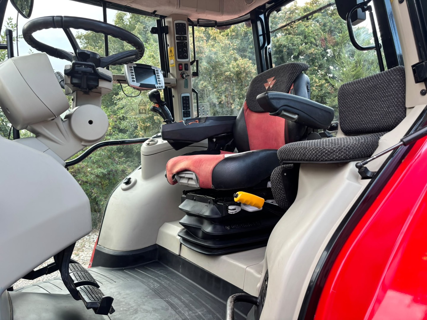 Used Massey Ferguson 7720S Tractor