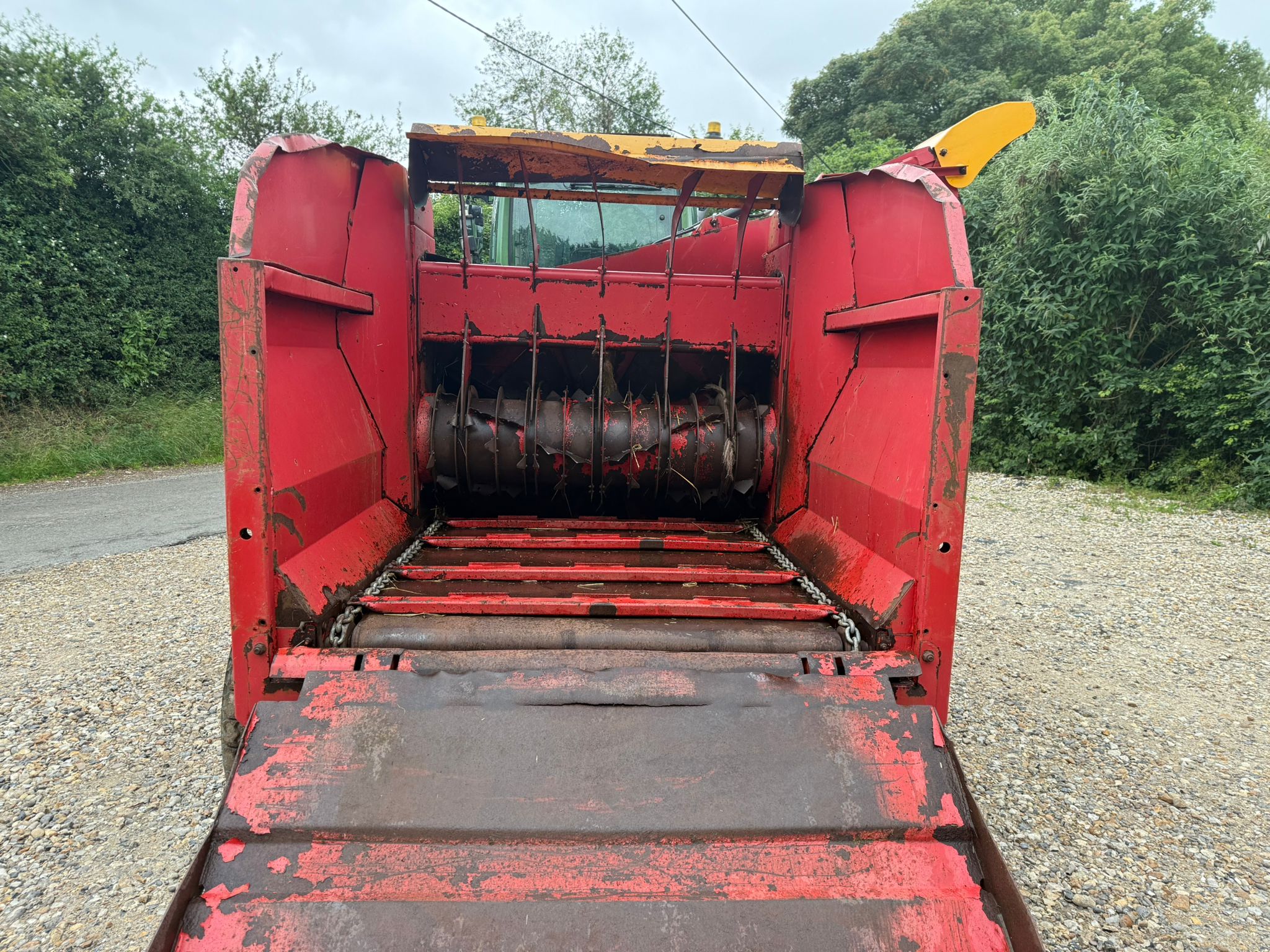 Used Teagle Tomahawk 8500 Straw Spreader