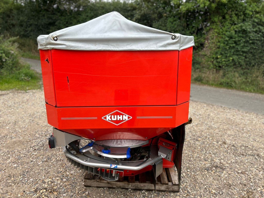 Used Kuhn Axis 30.1 Fertiliser Spreader