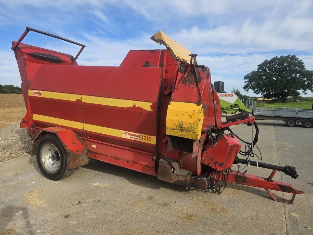 Used Teagle Tomahawk 1010 Bale Shredder