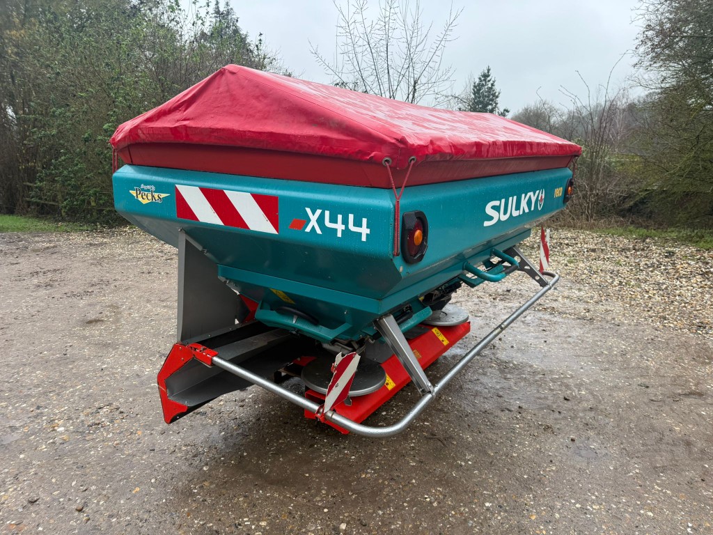 Used Sulky X44 Fertiliser Spreader