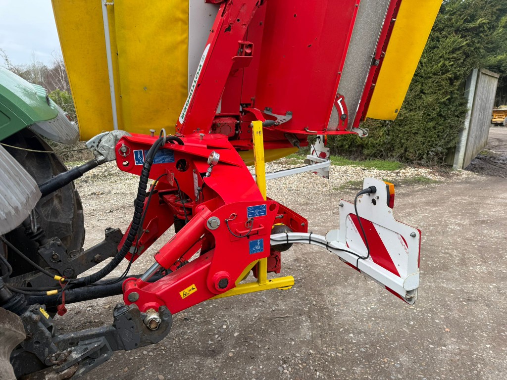Used Pottinger Novacat 262ED Mower Conditioner