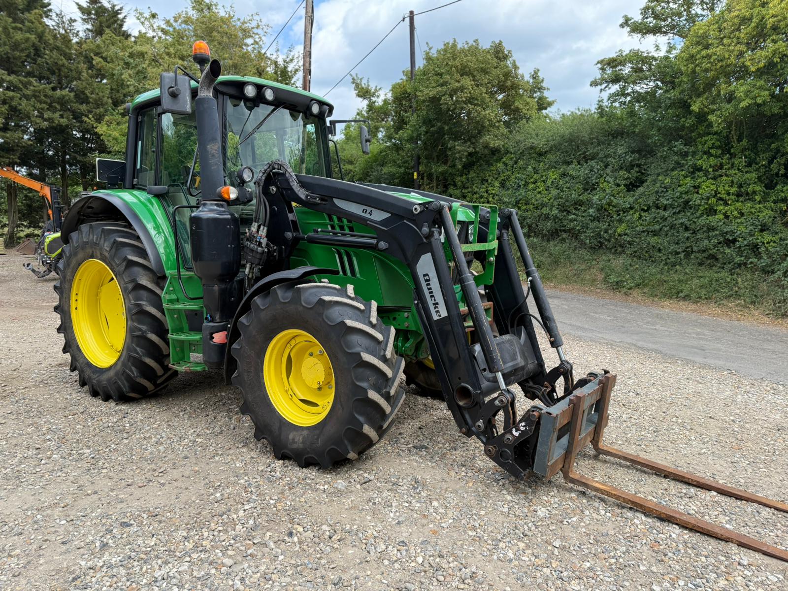 Used John Deere 6120M 4wd Tractor