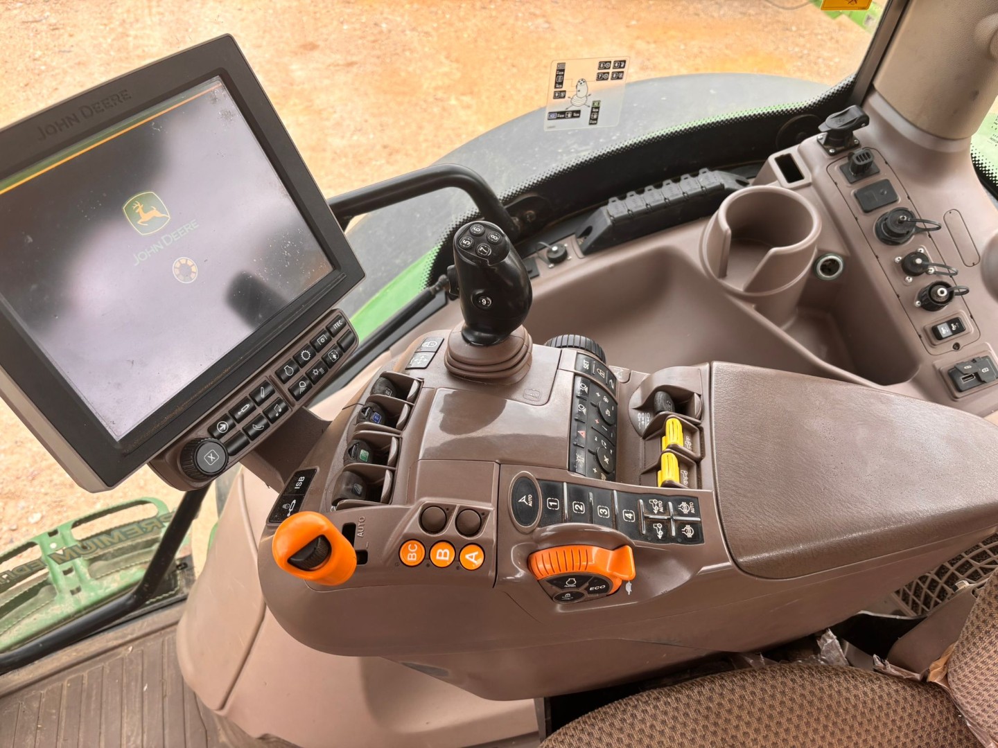 Used John Deere 6215R 4wd Tractor