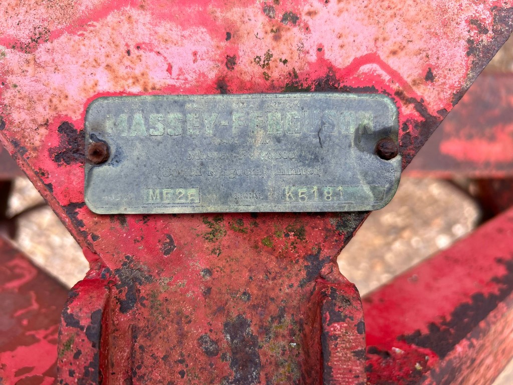 Used Massey Ferguson MF25 Cultivator