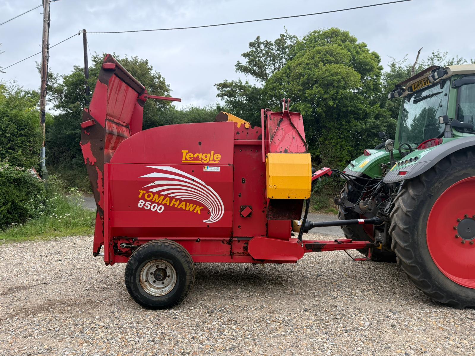 Used Teagle Tomahawk 8500 Straw Spreader