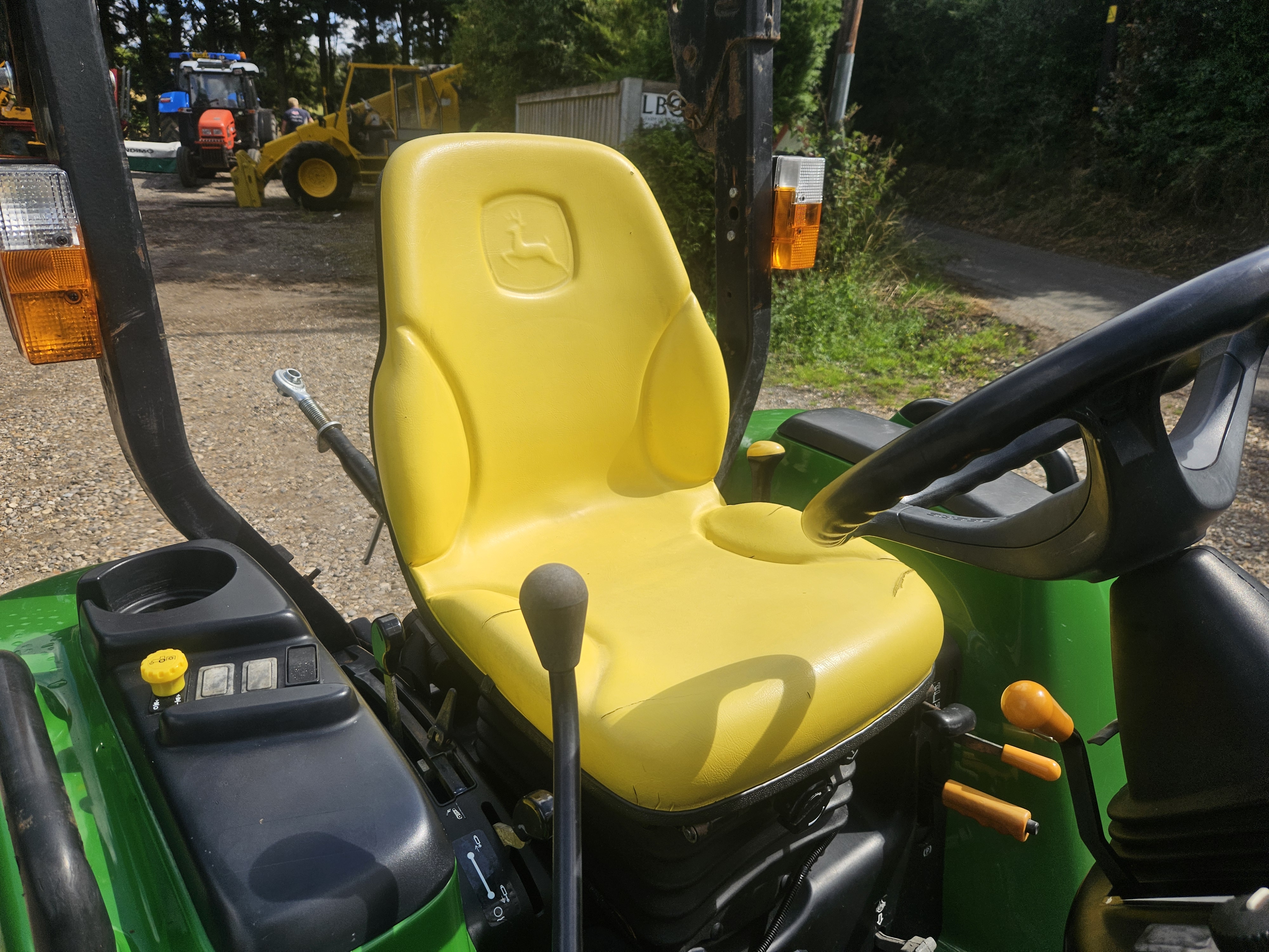 Used John Deere Compact 3320 4wd Tractor