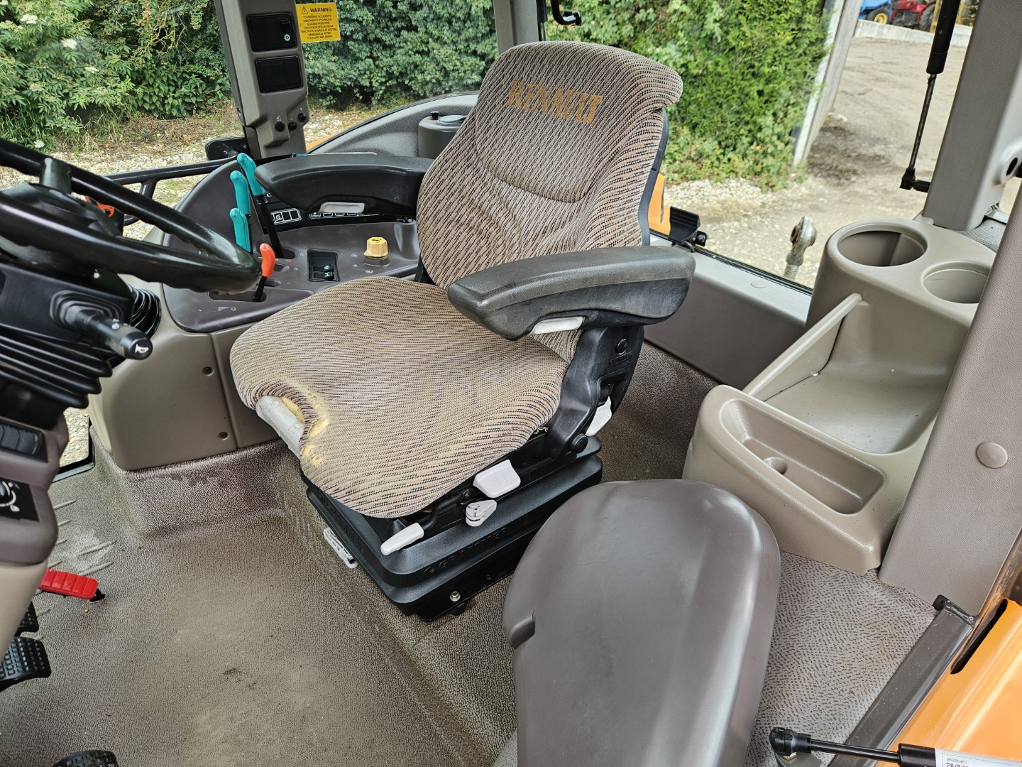 Used Renault Ares 696RZ 4wd Tractor