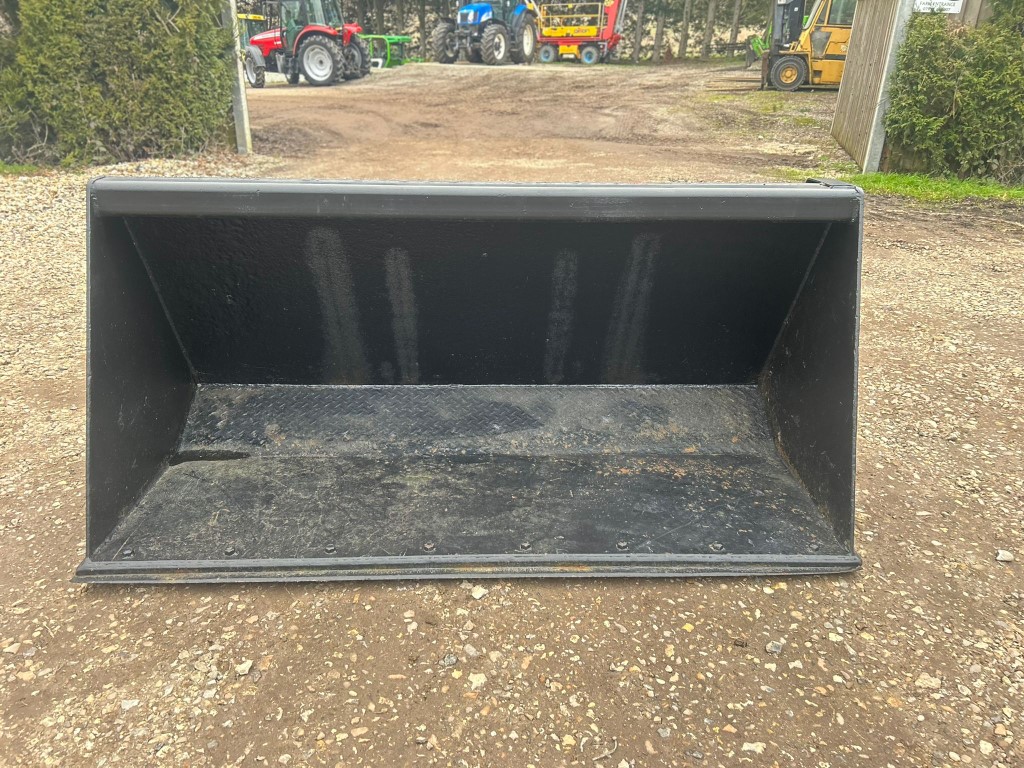 Used CAT Telehandler Bucket