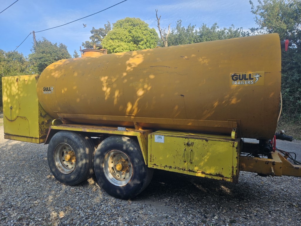 Used Gull Water Bowser