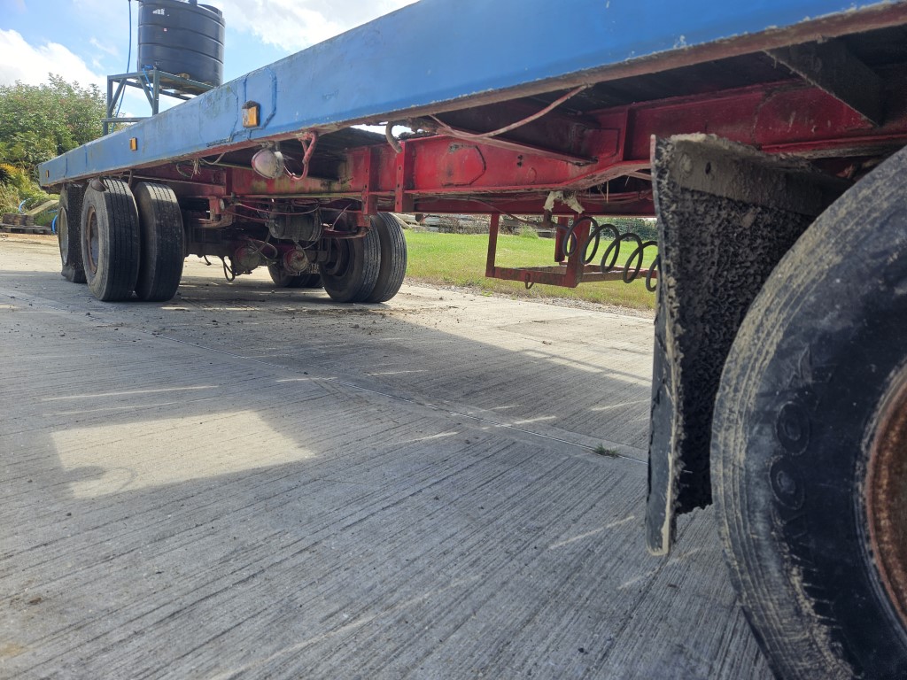 Used Turntable Trailer