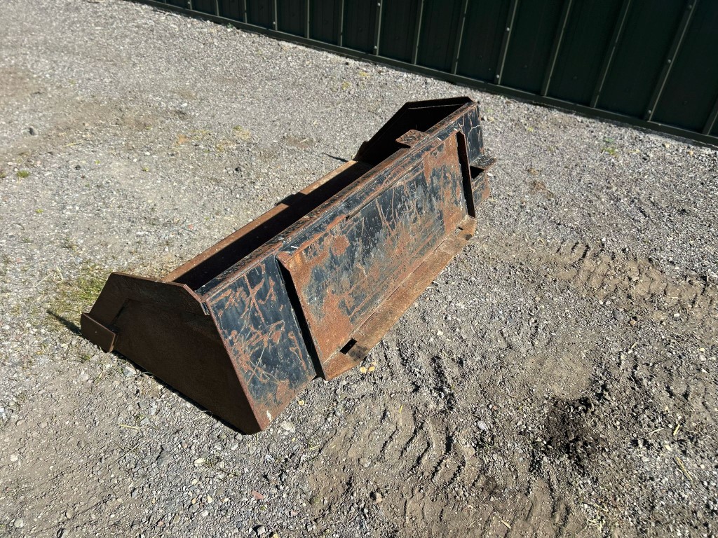 Used Bobcat Bucket