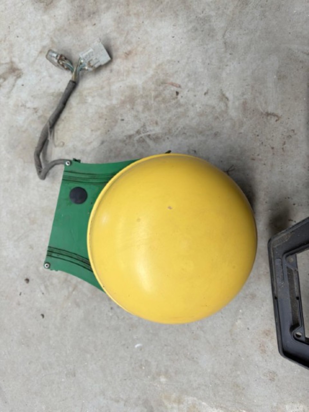 Used John Deere StarFire 3000 Satellite Navigation System