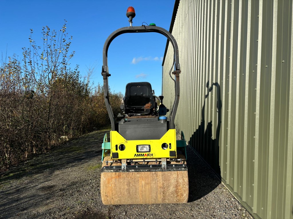 Used Ammann ARX26 Roller