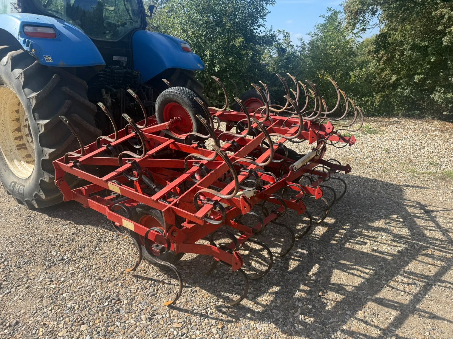 Used Kongskilde Vibromaster Triple K Springtine Harrows