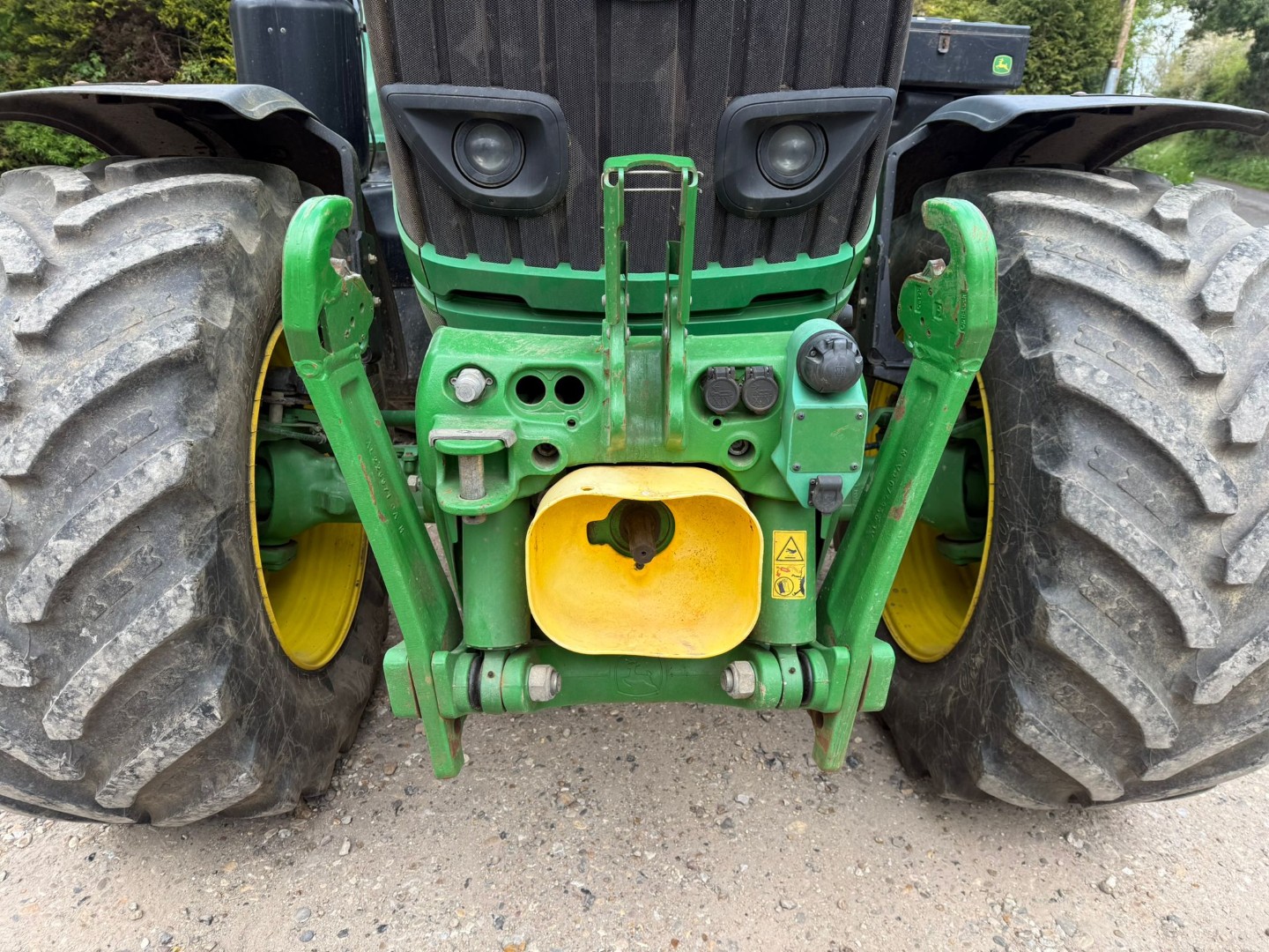 Used John Deere 6215R 4wd Tractor