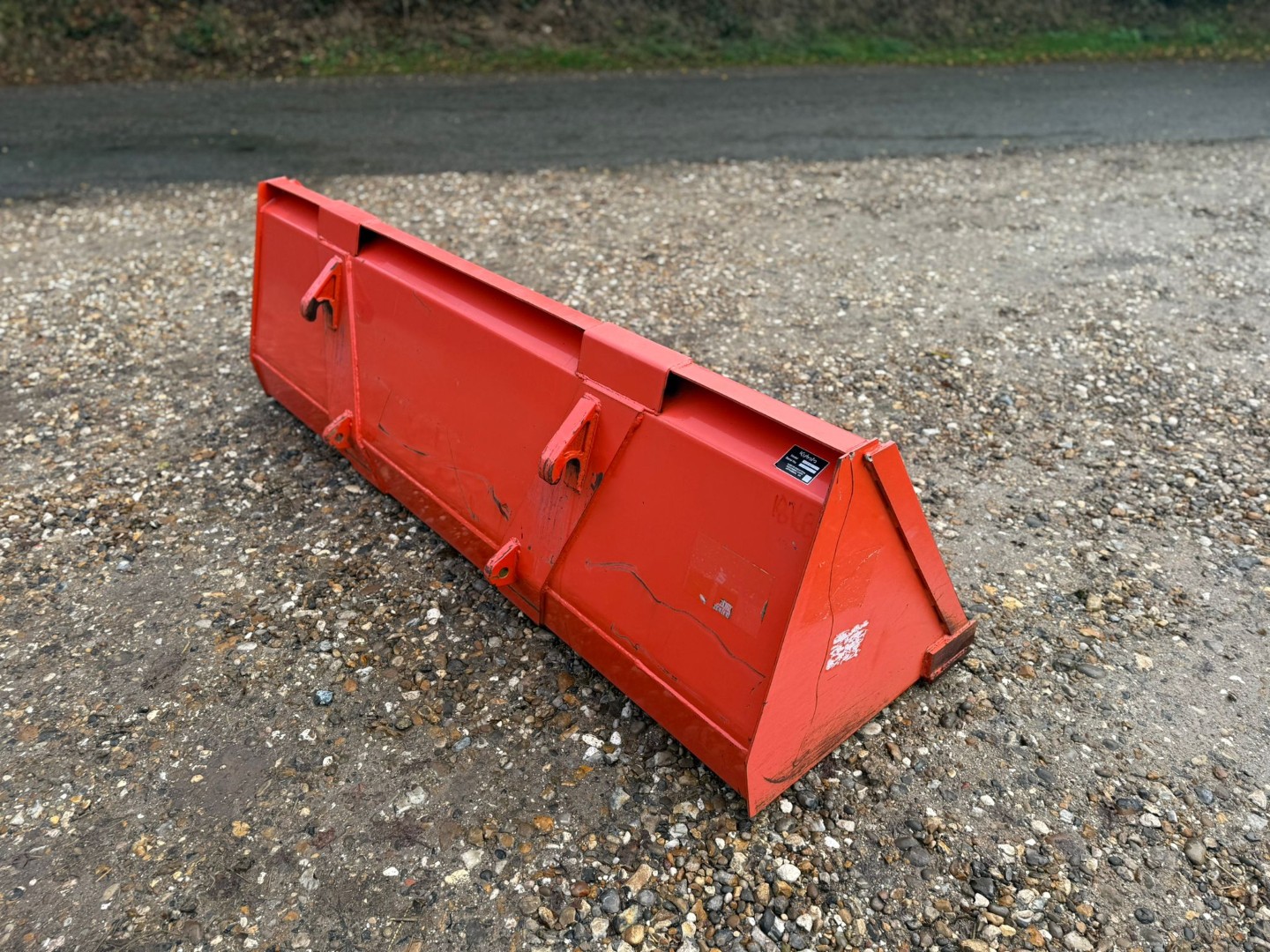 Used Kubota M1816E Front Loader Bucket