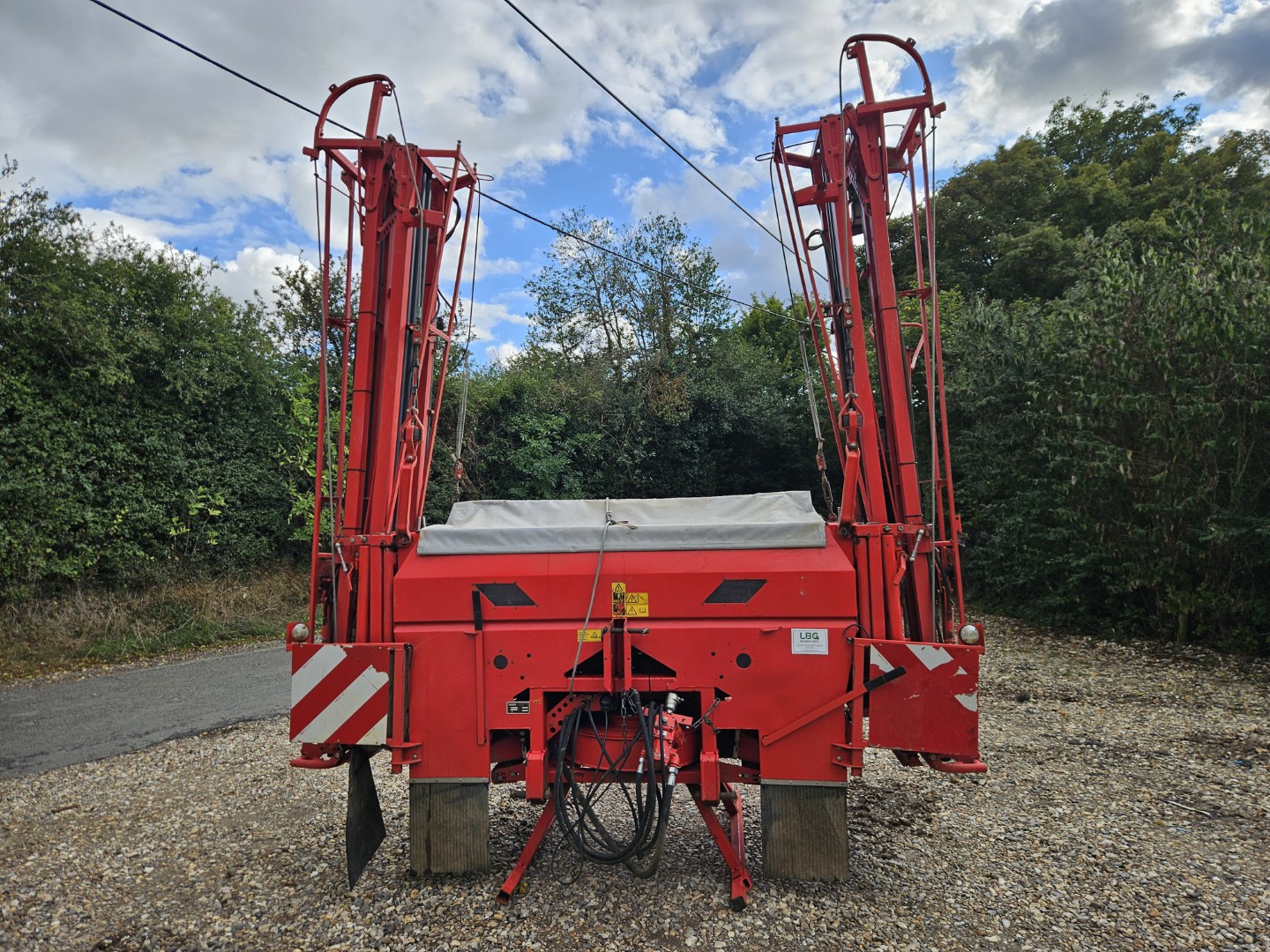 Used Rauch Aero 2220 Pneumatic Spreader
