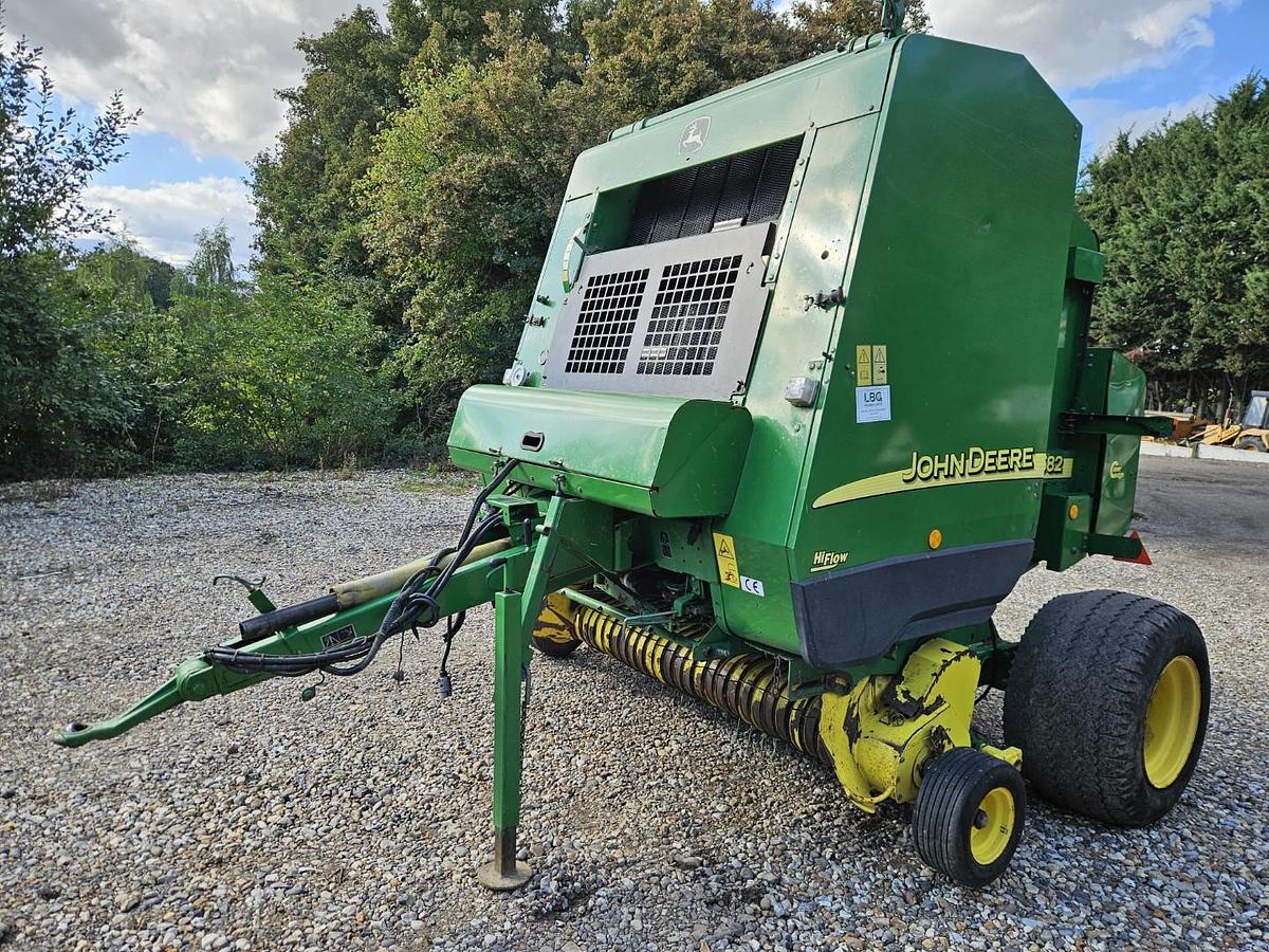 Used John Deere 582 Round Baler